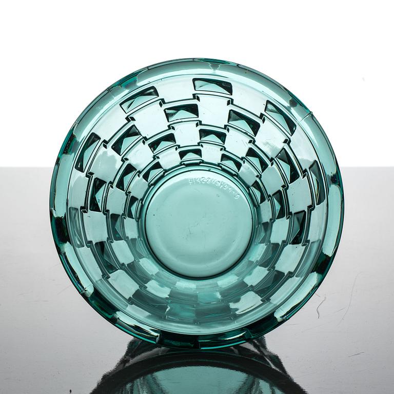 VAS, gröntonat glas. Simon Gate, Orrefors. Cirka 1930.