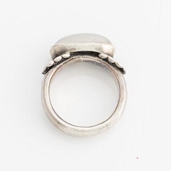 Ring, Michelsen, silver med månsten. Stockholm 1951.