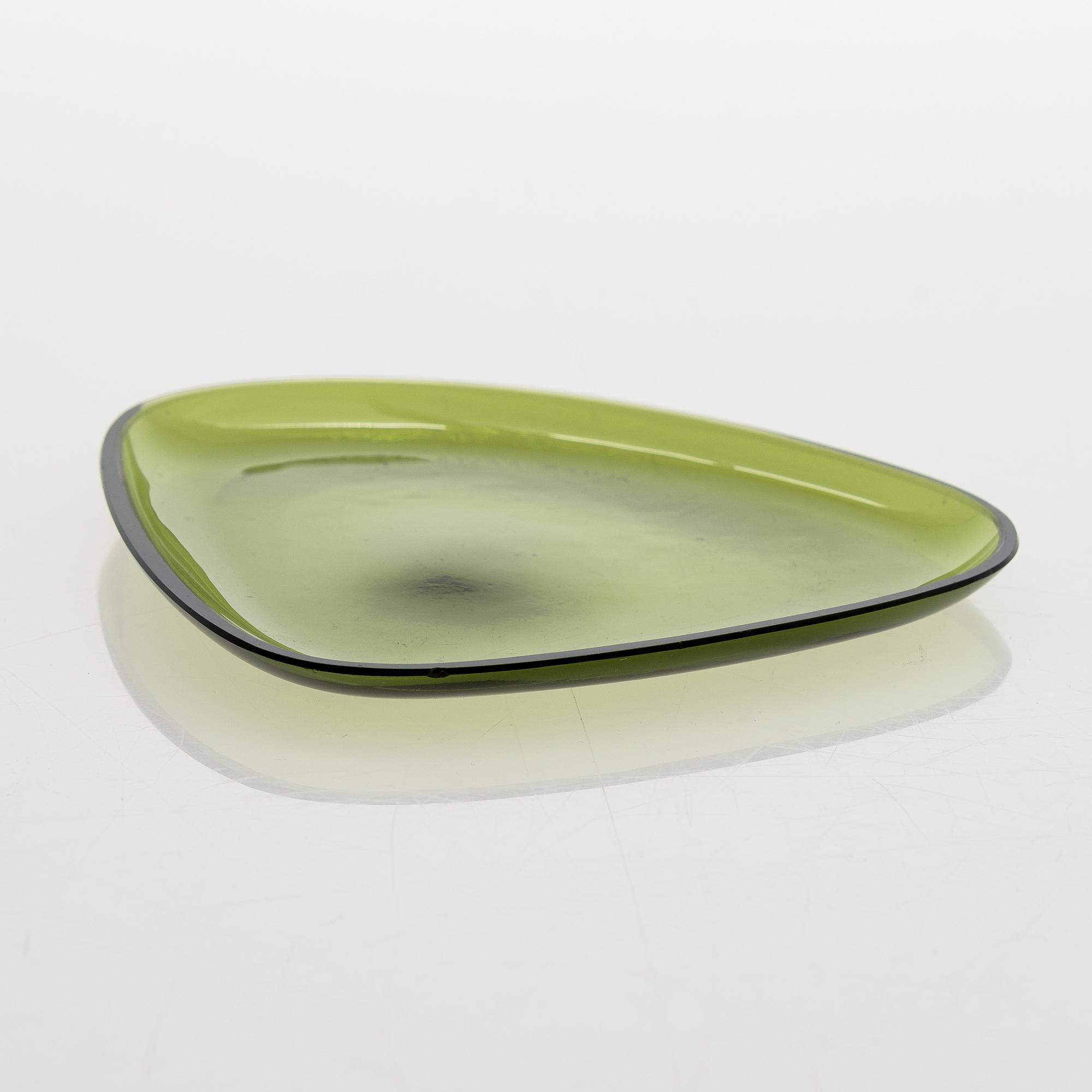 Alvar Aalto, lautanen malli3900-37, signeerattu Alvar Aalto Iittala. 1950-luku.