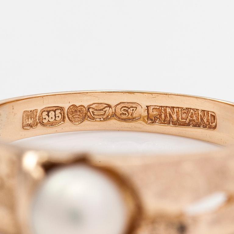 Björn Weckström, ring "Lapplands vår", 14K guld och odlad pärla, Lapponia 1971.