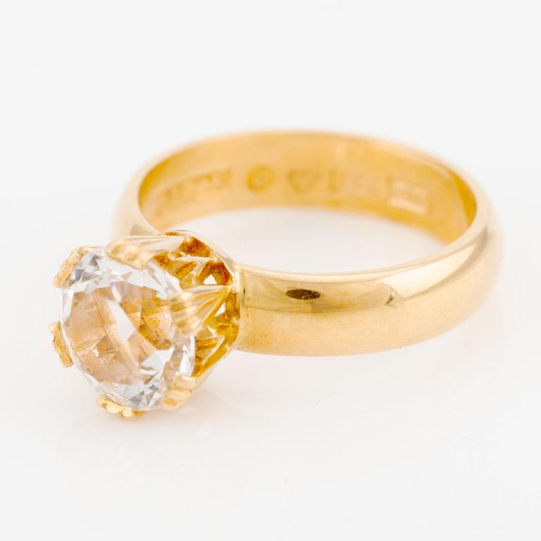 Ring, Alton, 18K guld med vit sten.