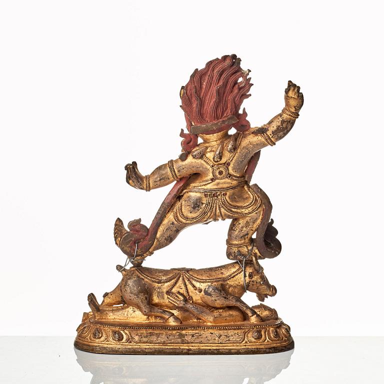 Yama, kallförgylld brons. Tibetokinesisk, 1800-tal.