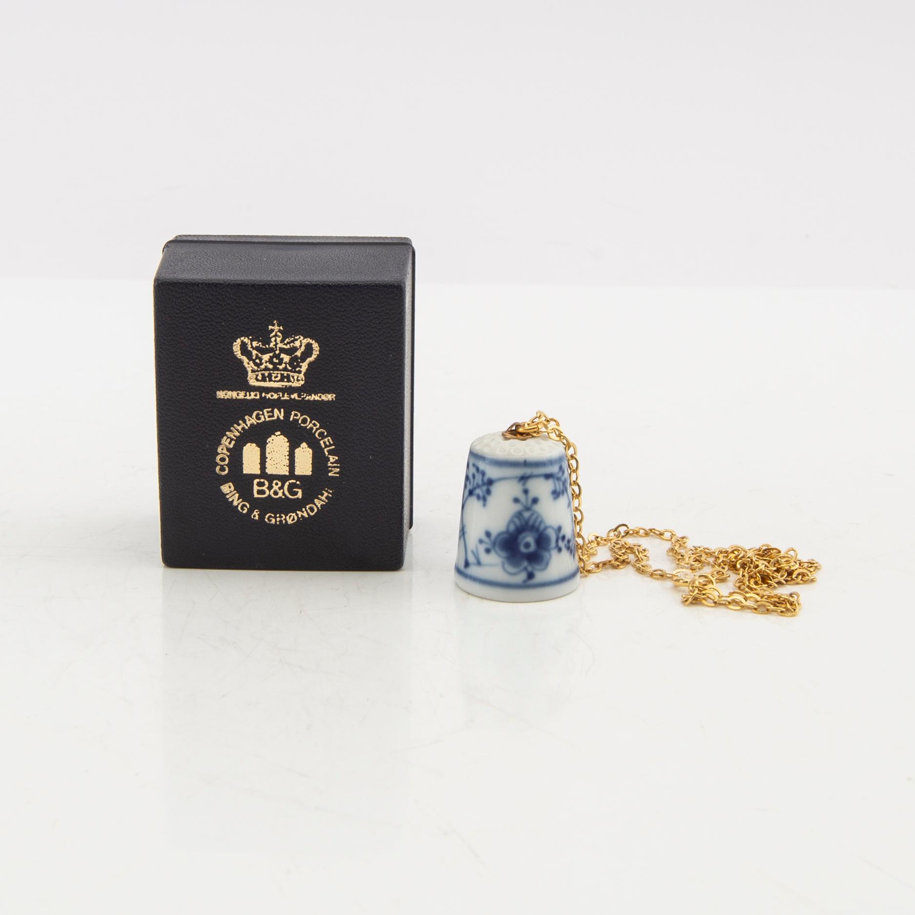 Servis 28 dlr "Musselmalet" helblonde Royal Copenhagen Danmark 1966-1978 porslin.