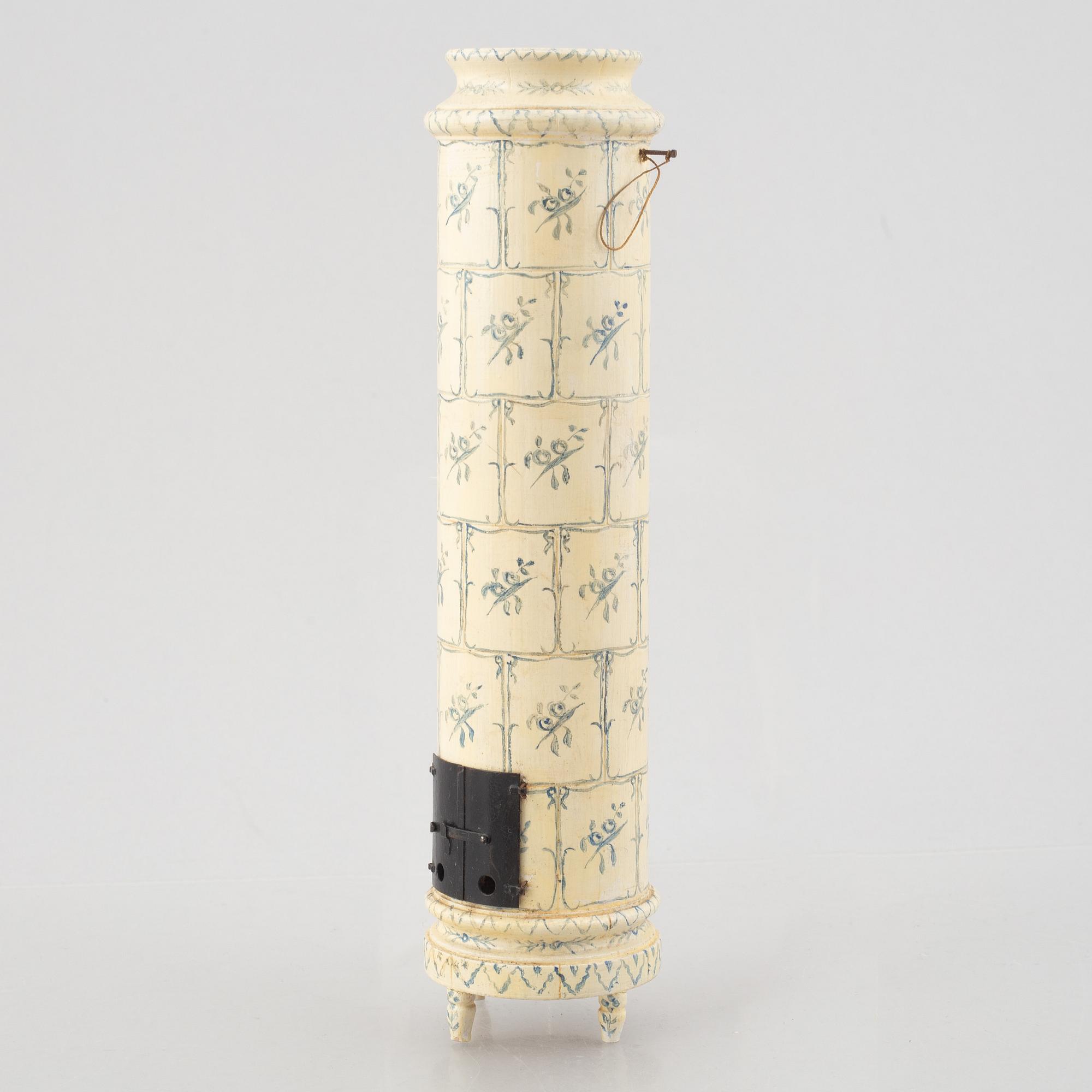 Dockskåpsmöbler, 8 delar samt accessoarer, Berit Bergström, Nolbyn, Värmländskt Hantverk, 1940-/50-tal.