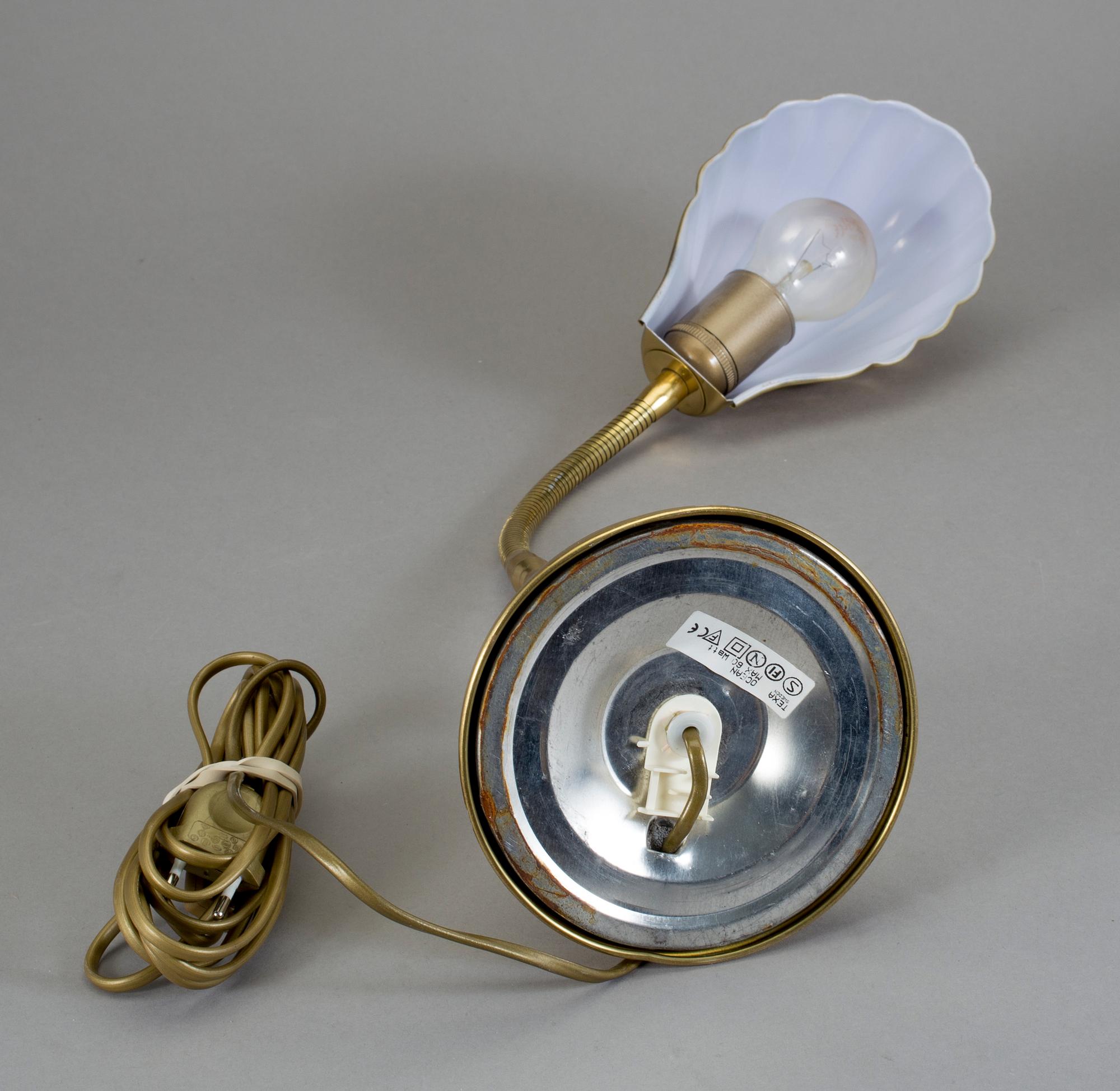 BORDSLAMPA, tidigt 2000-tal.