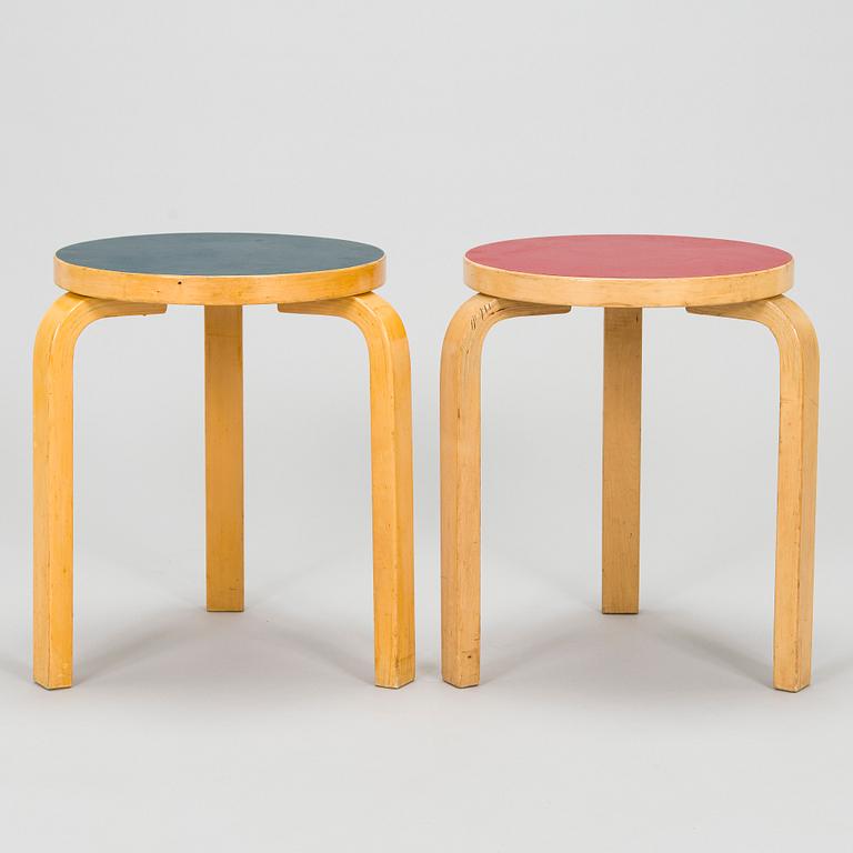 Alvar Aalto, pallar, 2 st, modell 60, Artek, 1960-tal.