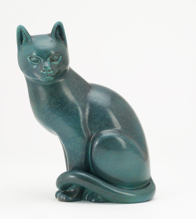 A Gunnar Nylund stoneware figurine of a cat, Rörstrand.