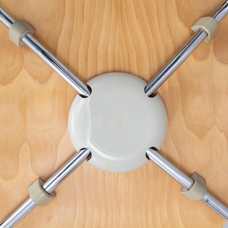Arne Jacobsen, Chairs, a pair, "Ant", Fritz Hansen, Denmark, 1985.