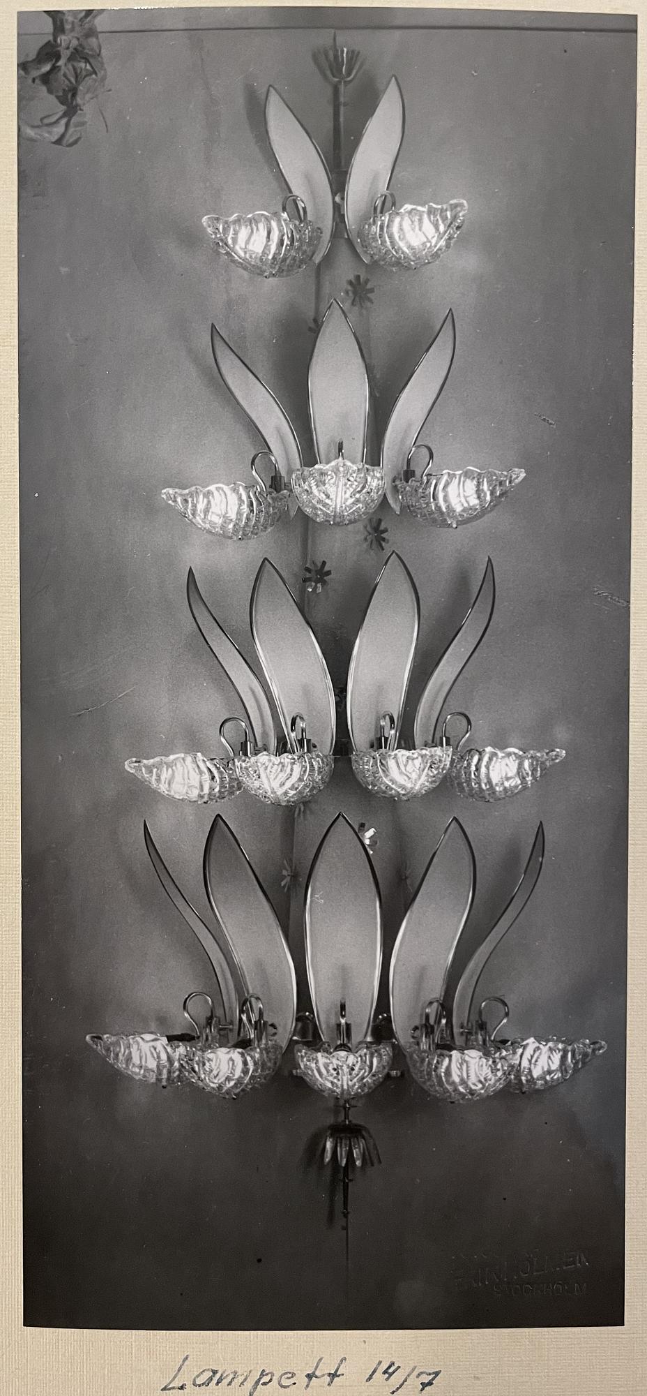 Bertil Brisborg & Fritz Kurz, a pair of wall lamps, Orrefors & Nordiska Kompaniet, 1950s.