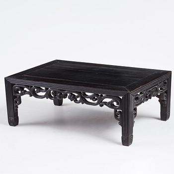 A Kang table, early 20th Century.
