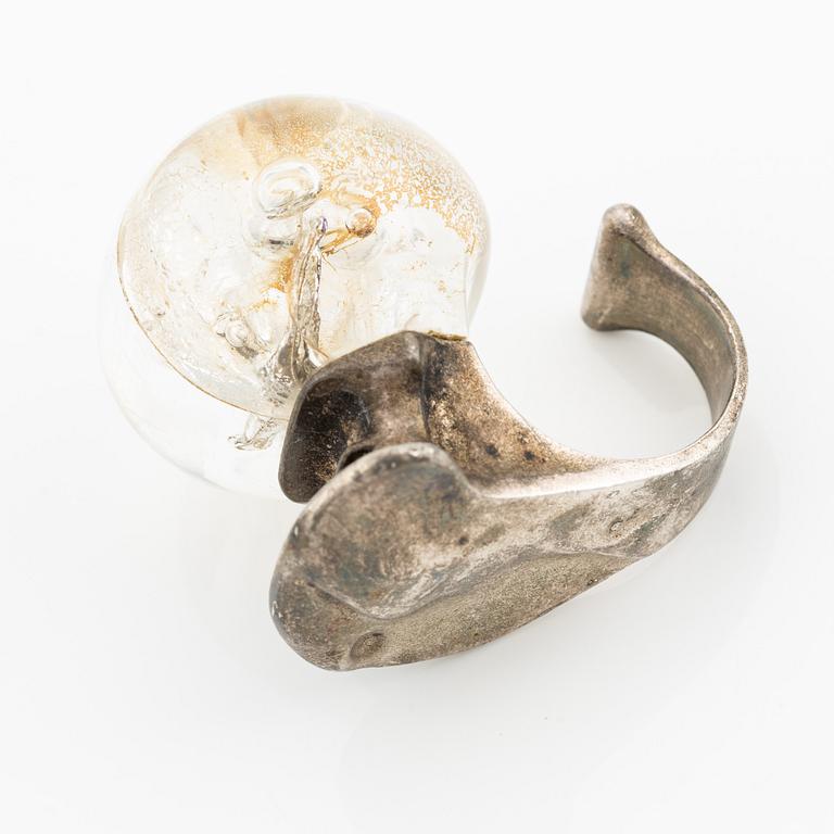 Björn Weckström, ring, "Mannen i kosmos", silver och akryl,  Lapponia 1978.