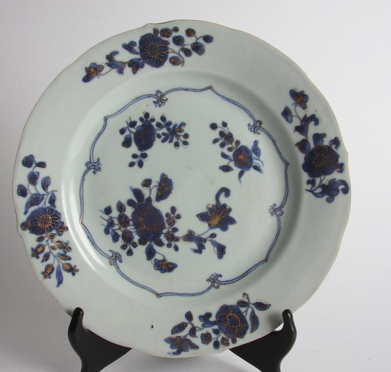 TALLRIKAR, ett par, porslin, Kina, 1700-tal.