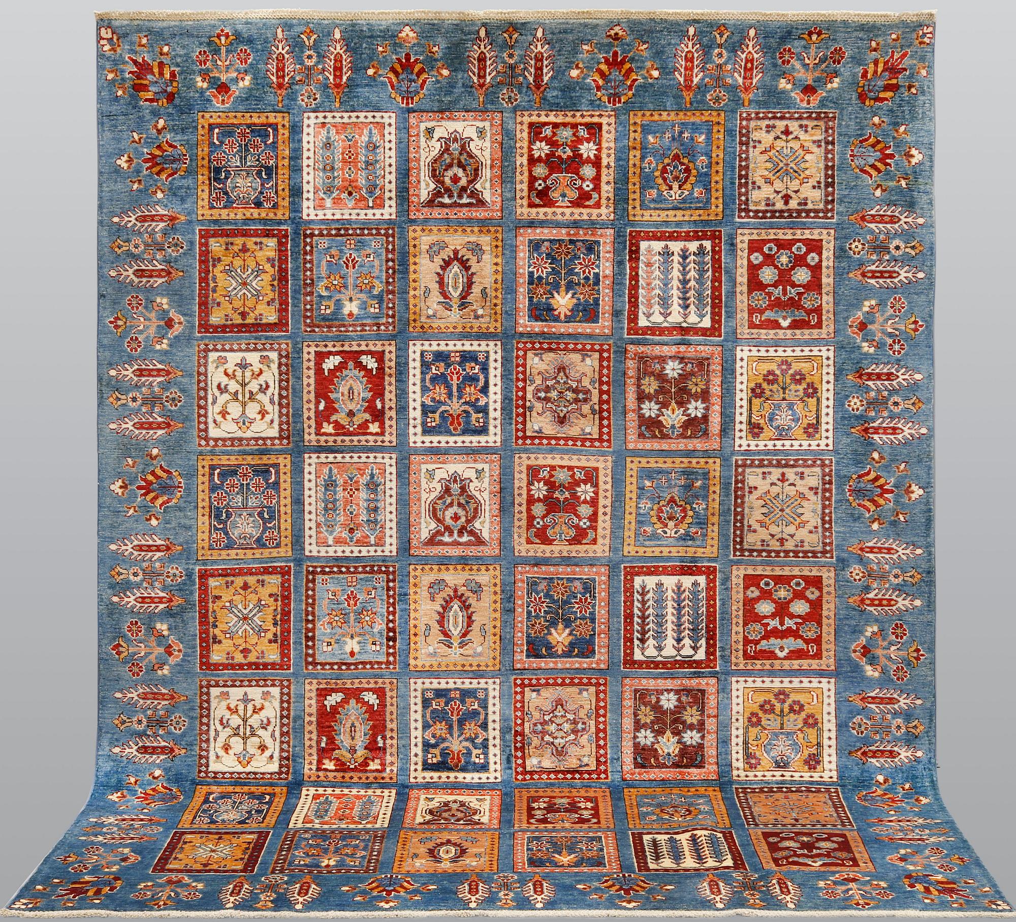 An oriental rug, ca 271 x 214 cm.