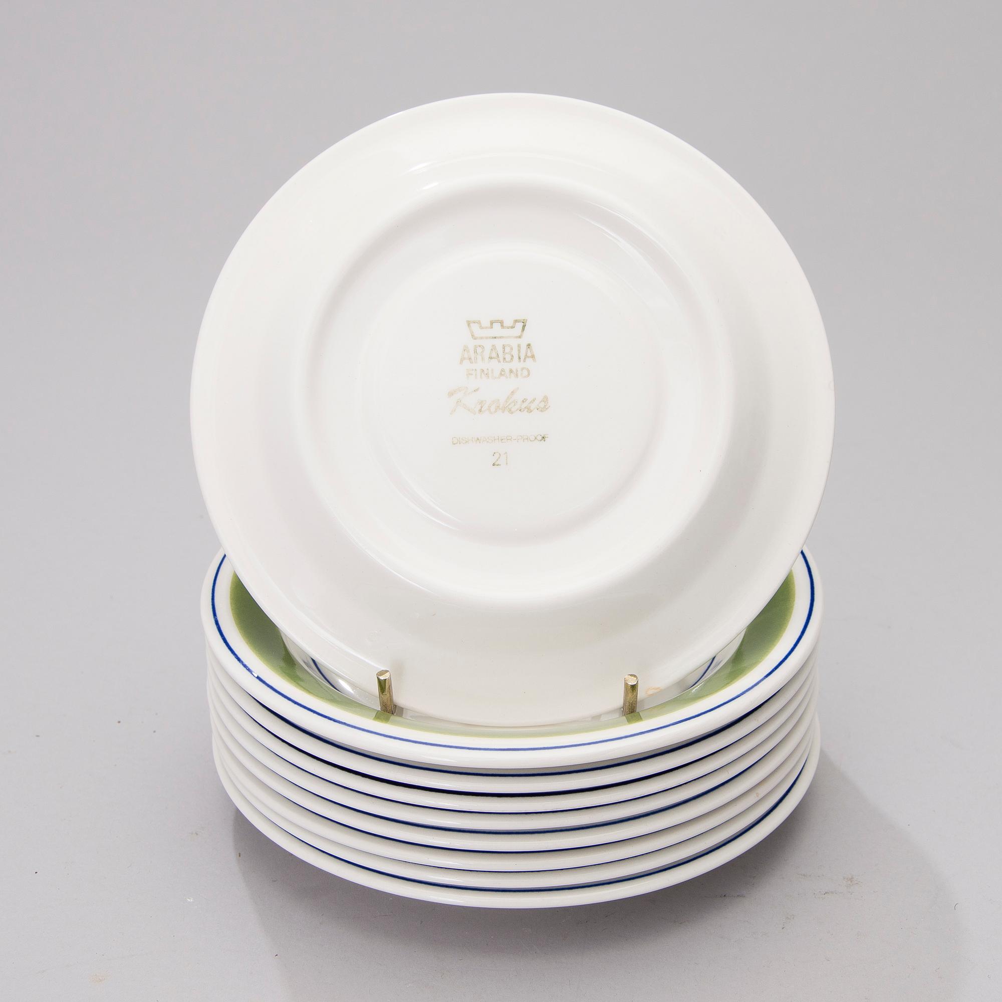 KAHVI-/TEEKUPPEJA, 9 kpl, "Krokus"-koriste Esteri Tomula, Arabia 1978-79.