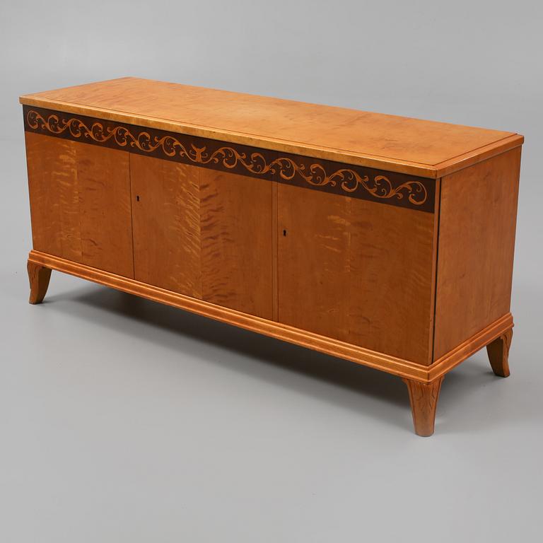 SIDEBOARD, 1900-talets andra kvartal.
