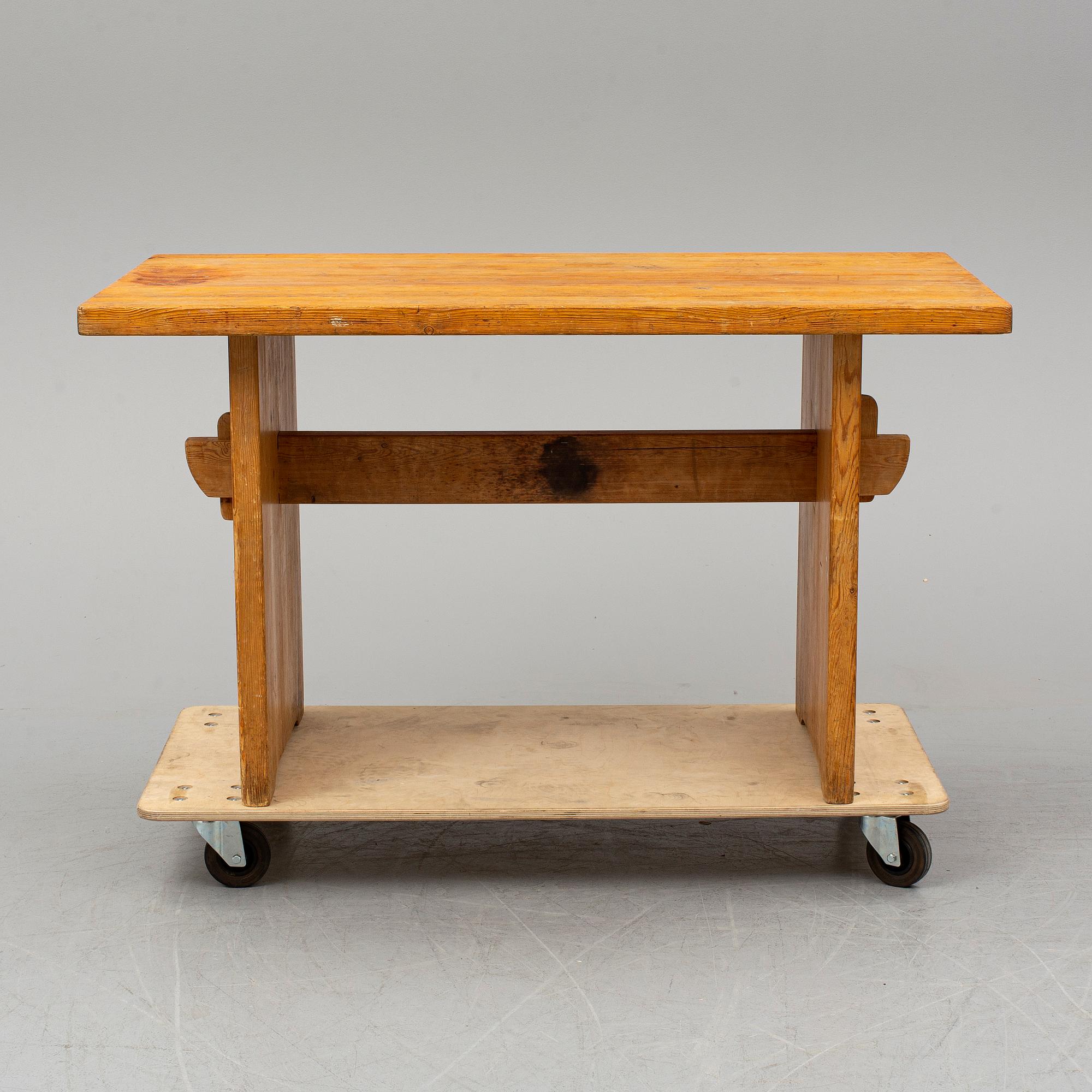 SPORTSTUGEMÖBEL, a pine table, Nordiska Kompaniet, attributed to Axel Einar Hjorth, Sweden 1930's.