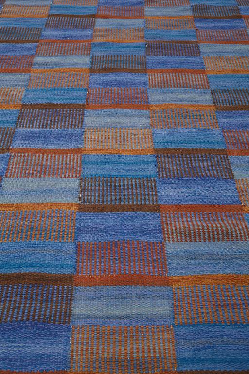 Mai Wellner, A CARPET, "Slagrutan", flat weave, ca 217 x 163,5 cm, signed AB MMF MW.