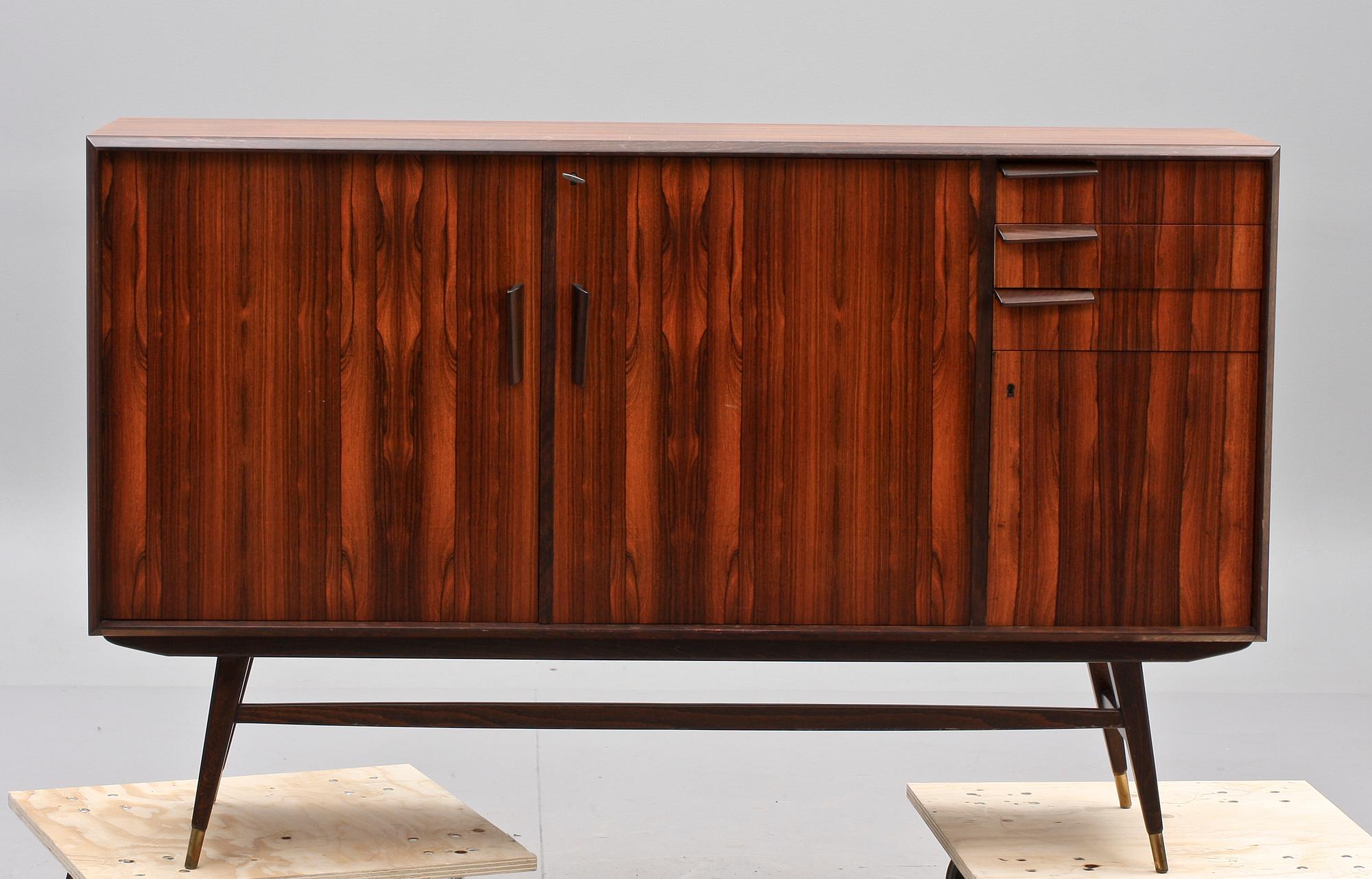 SIDEBOARD, 1900-talets andra hälft.