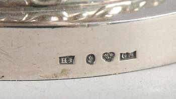 KAFFEKANNA, silver. Gustaf Möllenborg, senempire. Stockholm 1838. Tot 914gr.