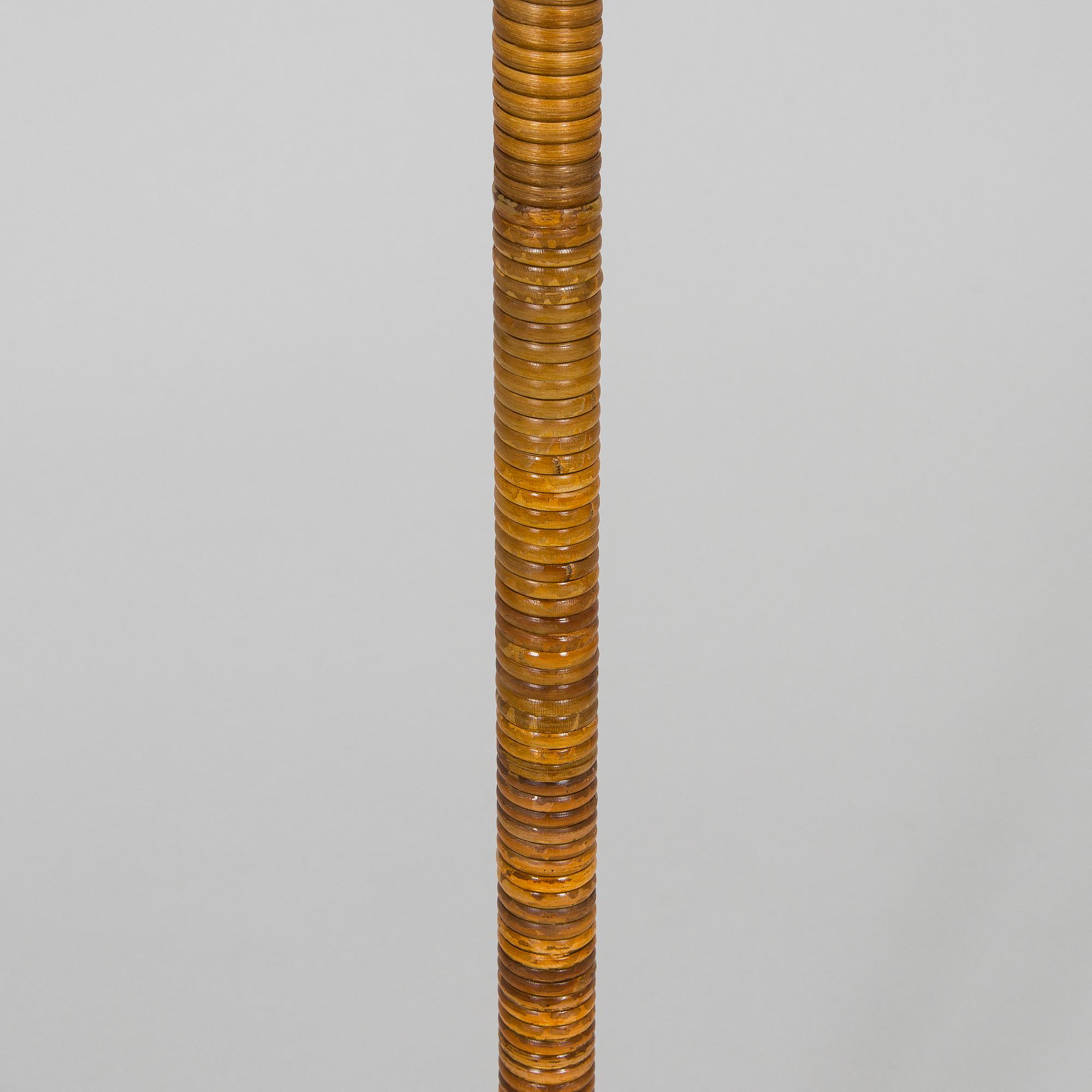 Lattiavalaisin, 1900-luvun puoliväli.