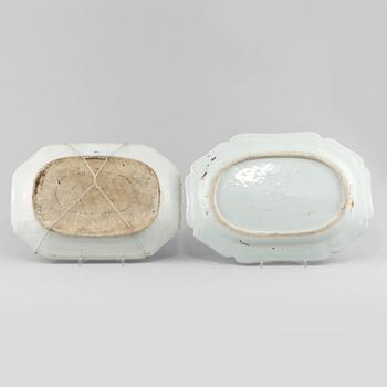 STEKFAT, 2 st, porslin, Kina, 1700-tal.