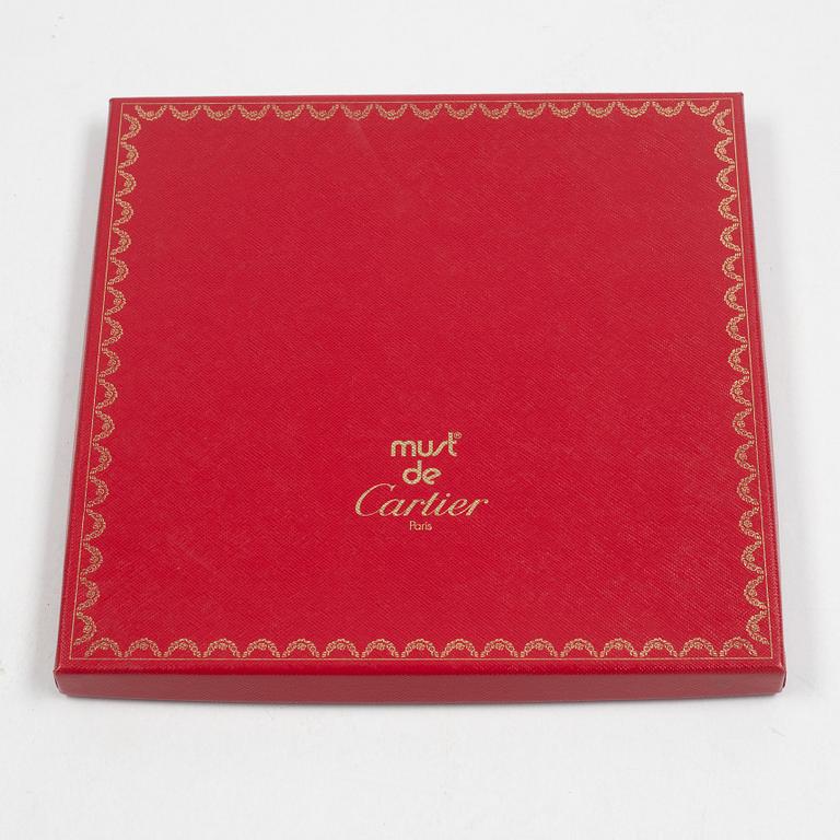 Cartier, a scarf.