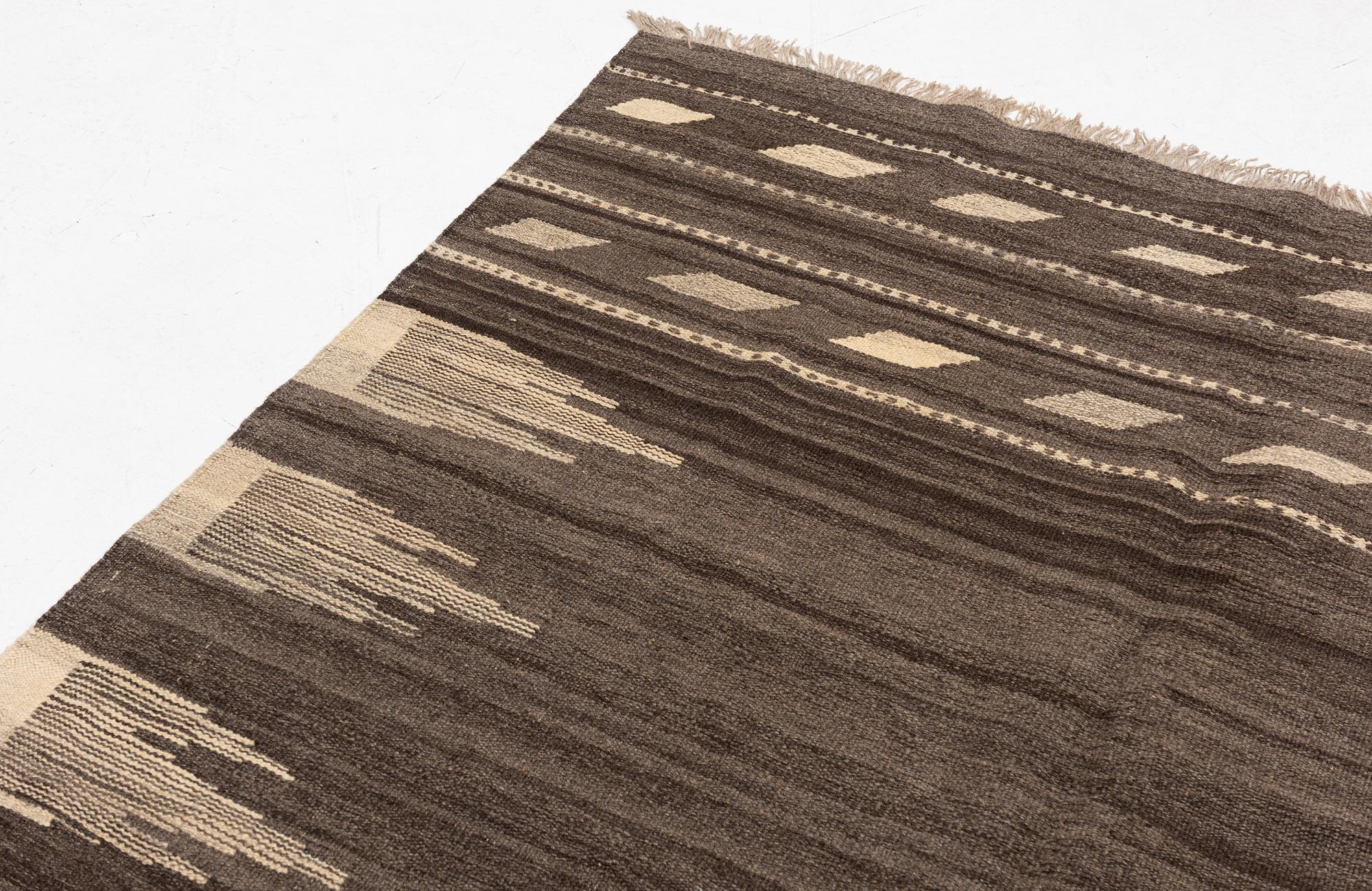 Matta, kelim, ca 292 x 198 cm.