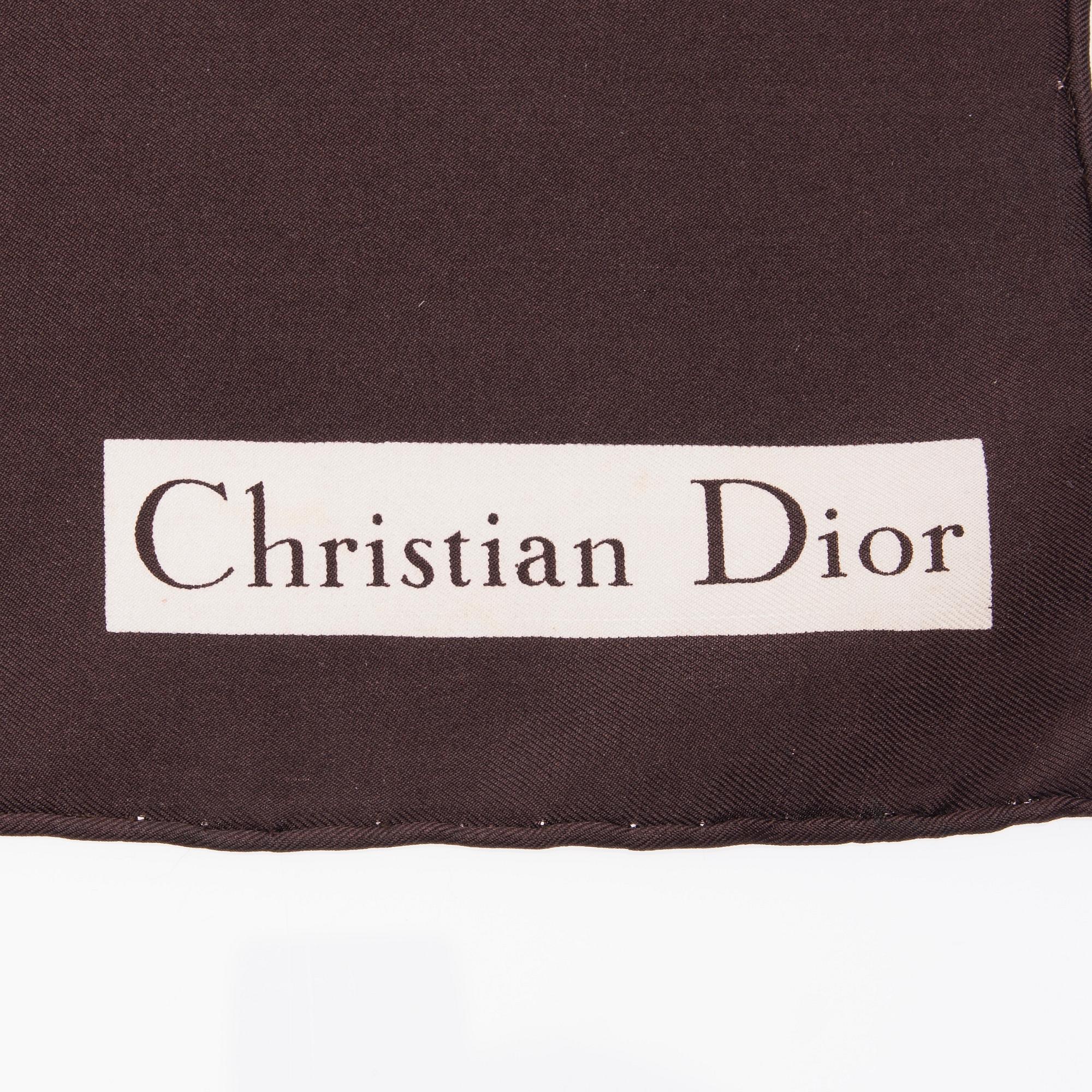 HUIVEJA, 2 kappaletta, Christian Dior.