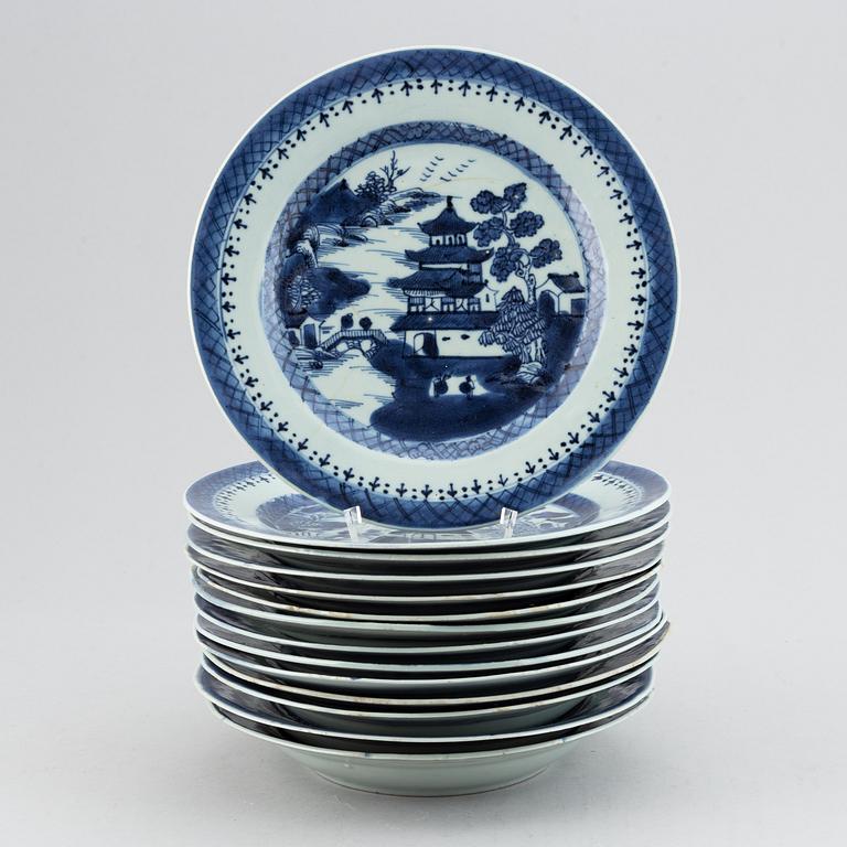 A set of 14 blue and white plates, Qing dynasty, 19th Century.