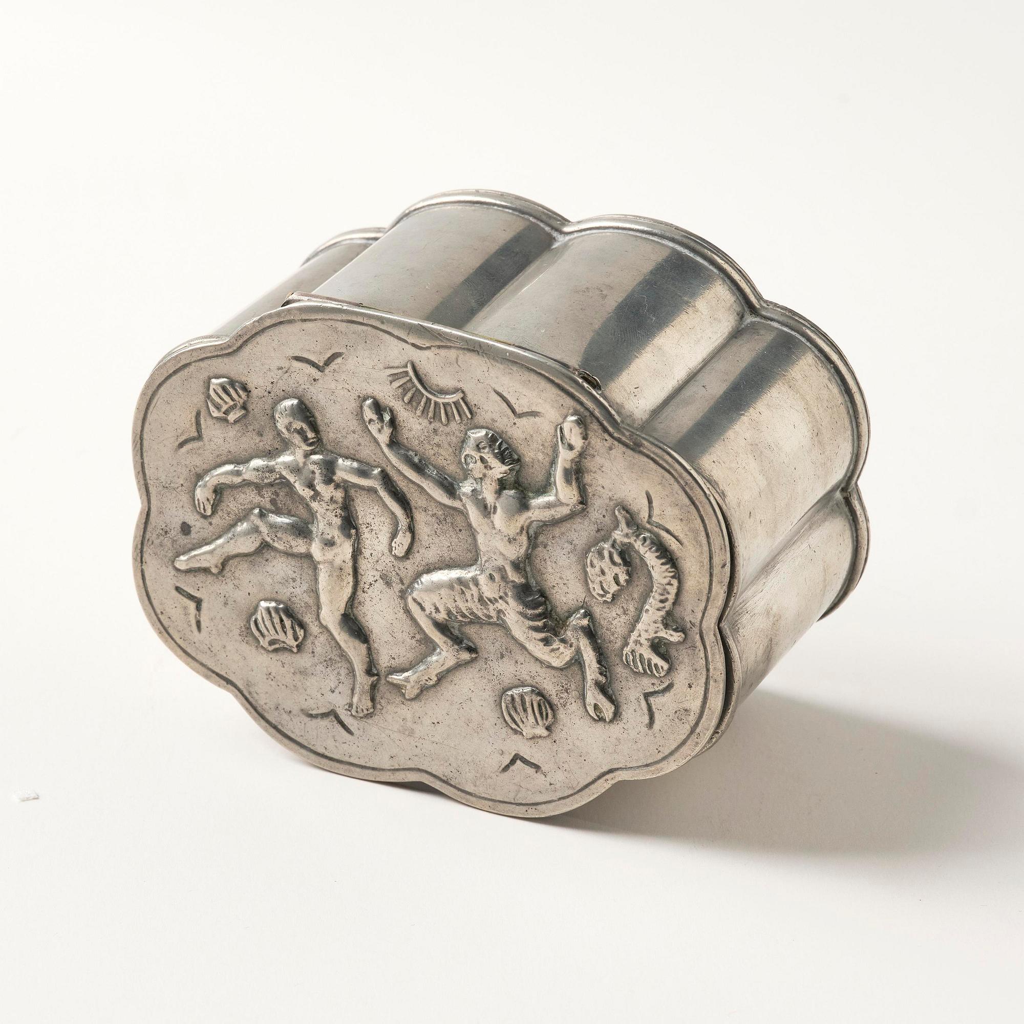 Nils Fougstedt, attributed to, a Swedish Grace pewter box, Herman Bergman konstgjuteri, Stockholm, 1929.