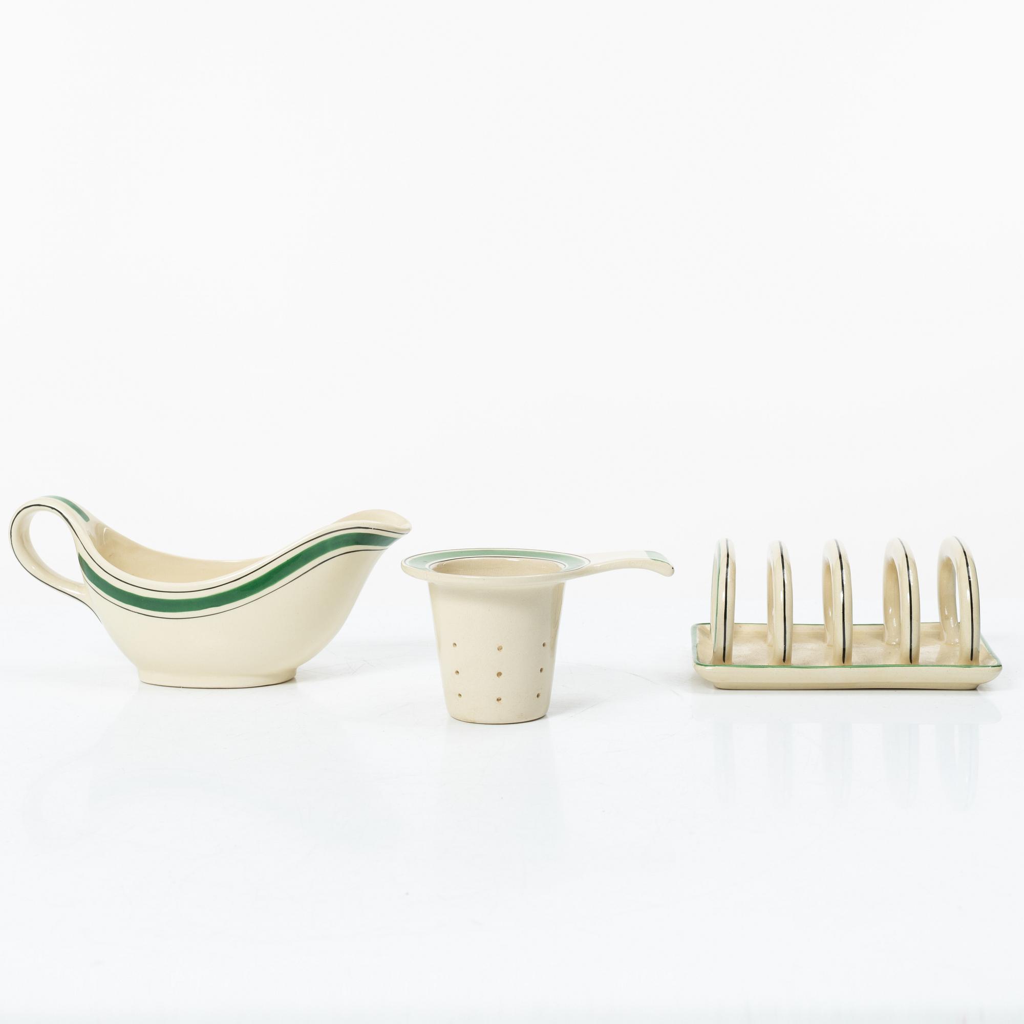Wilhelm Kåge, An extensive "Bandarillo" dinner service, 86 pcs, Gustavsberg, in production 1933-1952.