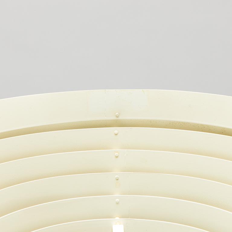 Alvar Aalto, 'Angel wing' model A 805 floor light manufactured by Valaisinpaja Oy, end of 20th century.