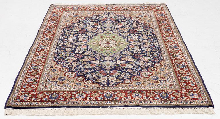Matta, Isfahan, ca 230x140 cm.