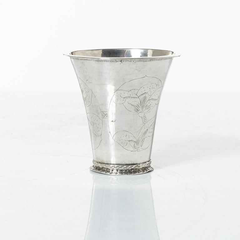 Bernard Halck, bägare, silver, Halmstad 1765.