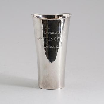 VAS, silver, E Löfman 1958. Vikt 366 g.