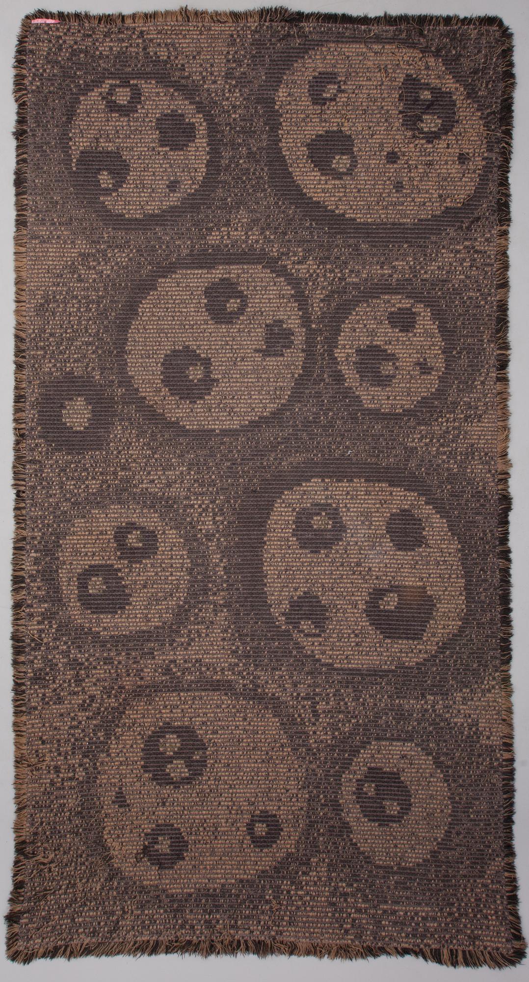A Karhunkäpälä (Bear Paw) Pohjanlahti rug manufactured by Villayhtymä Oy, 1960.