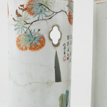 A Chinese porcelain hat stand and a brush pot, 20th Century.