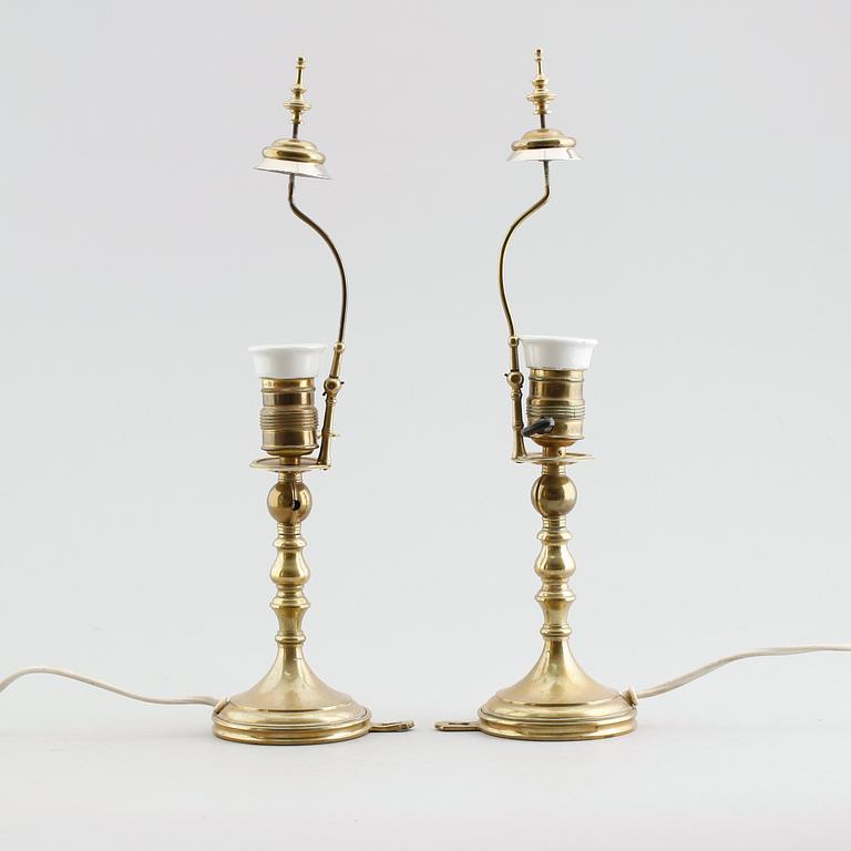 BORDS/VÄGGLAMPOR, 1 par, mässing, 1800-/1900-tal.