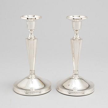 ERIC LÖFMAN, a pair of silver candle sticks, Uppsala 1972.