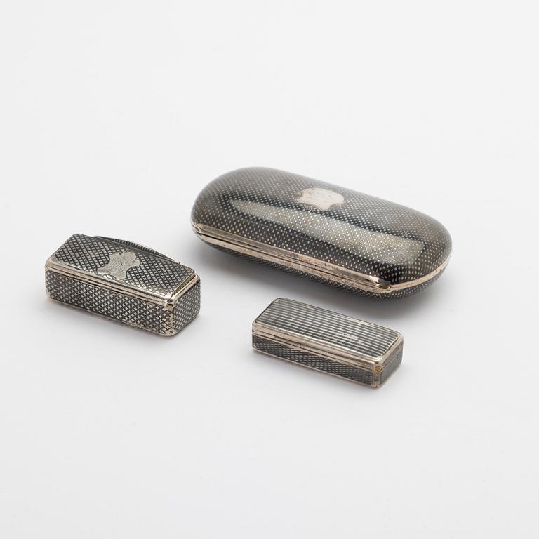 Dosor, tre stycken, silver, Ryssland, 1800-tal.