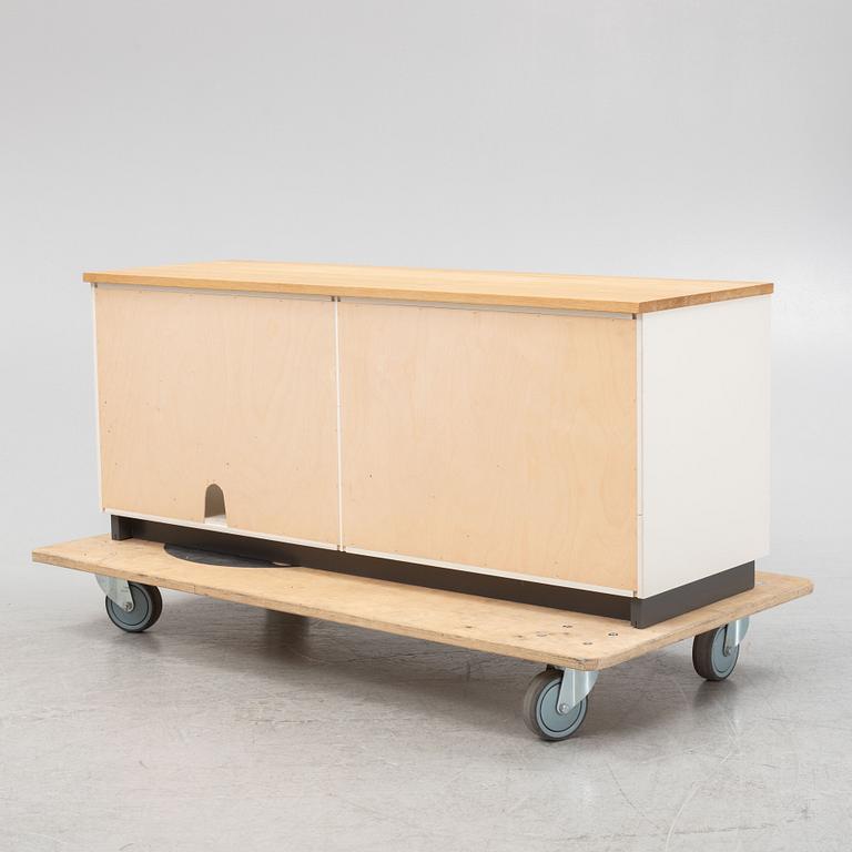 Sideboard, Norrgavel, 2000-tal.