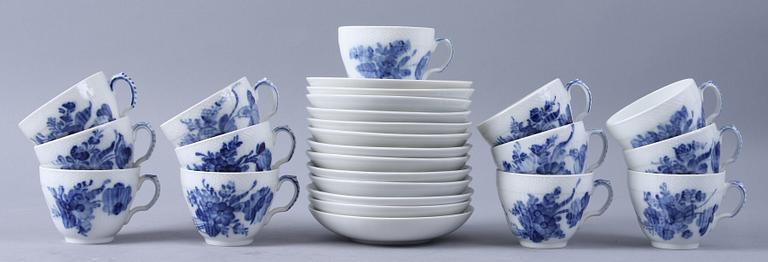 KAFFESERVIS, 43 delar, porslin, "Blå Blomst", Kongl. Dansk.