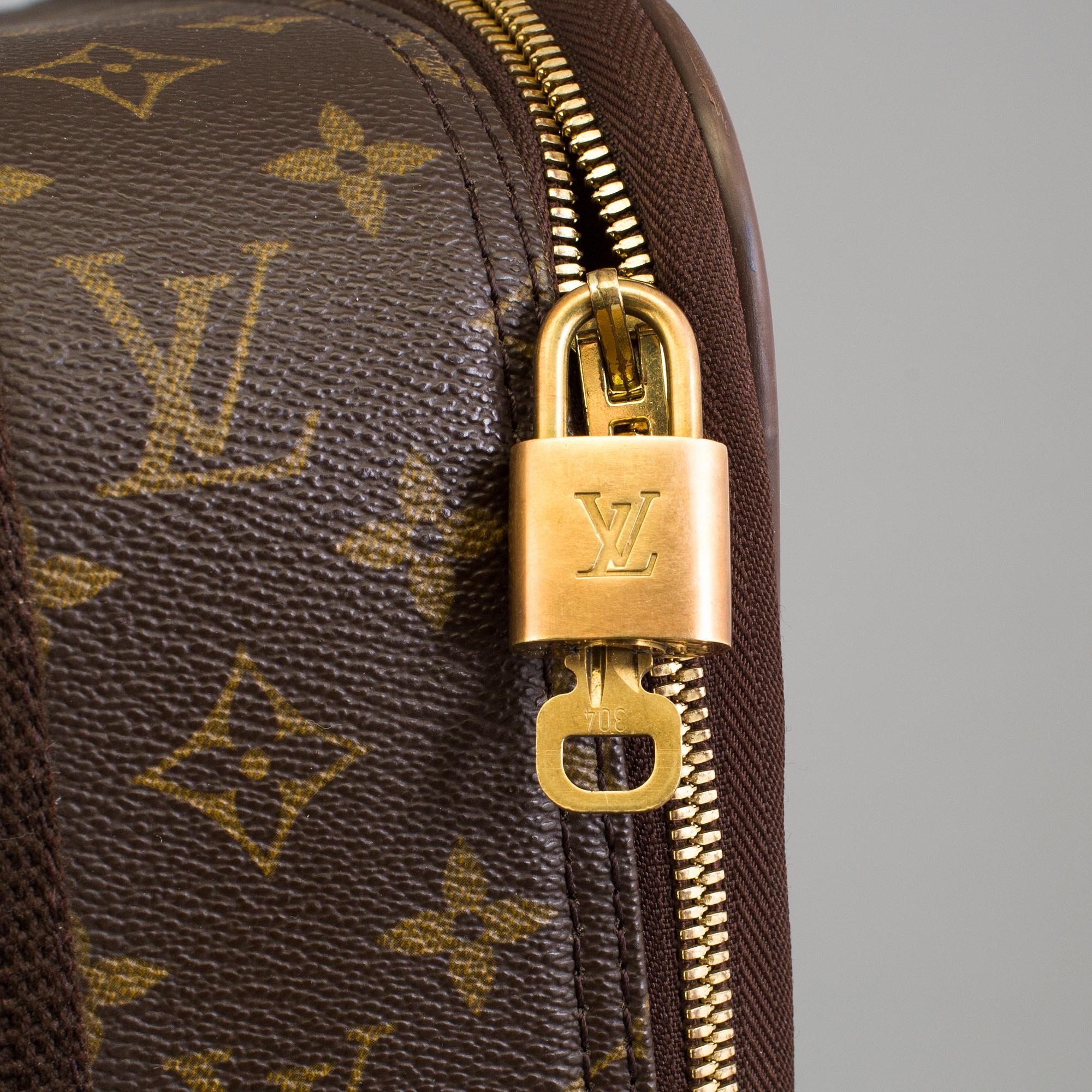 LOUIS VUITTON,  "Pégase 55", carry on suitcase on wheels.
