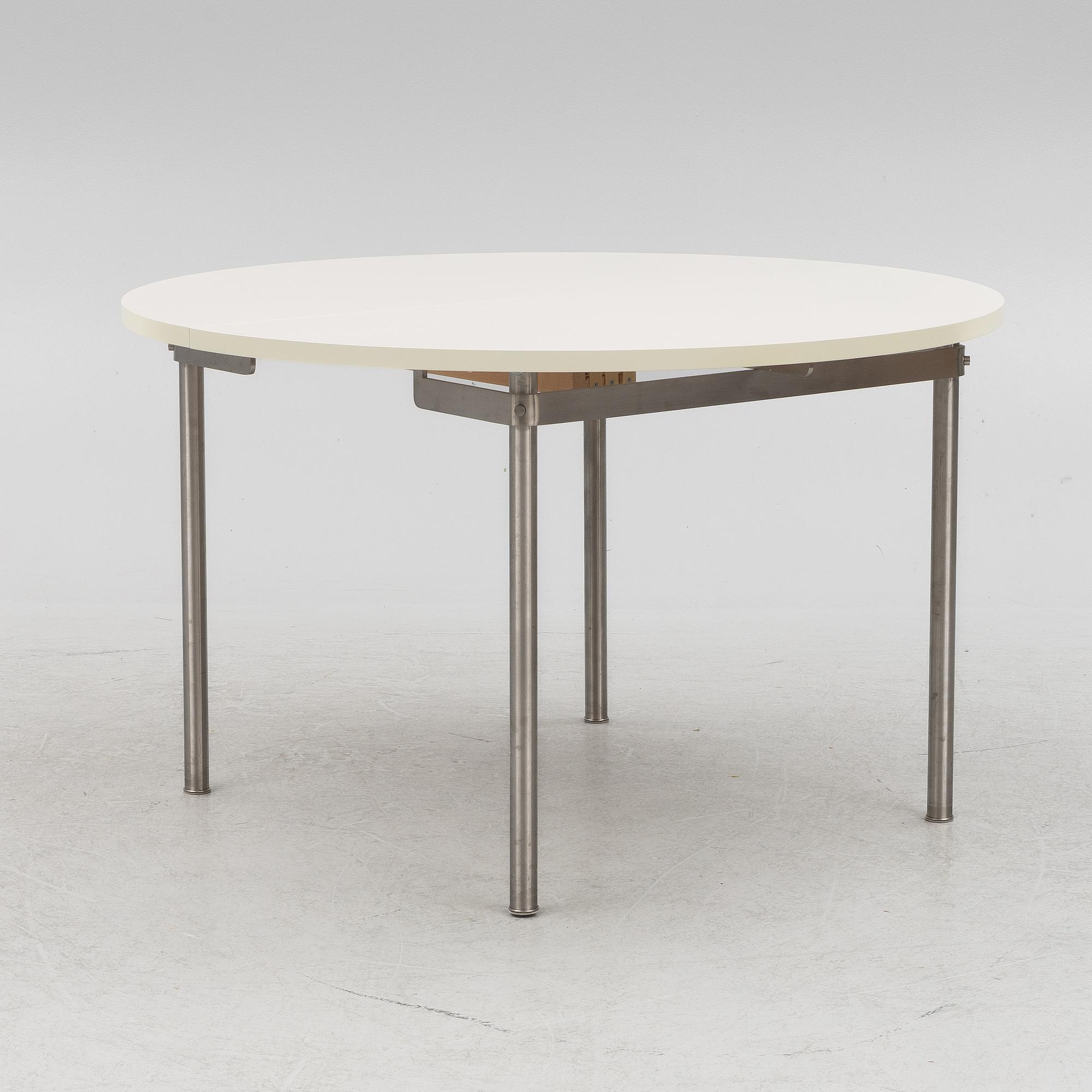 Hans J. Wegner, a dining table, 'CH 388', Carl Hansen & Son.