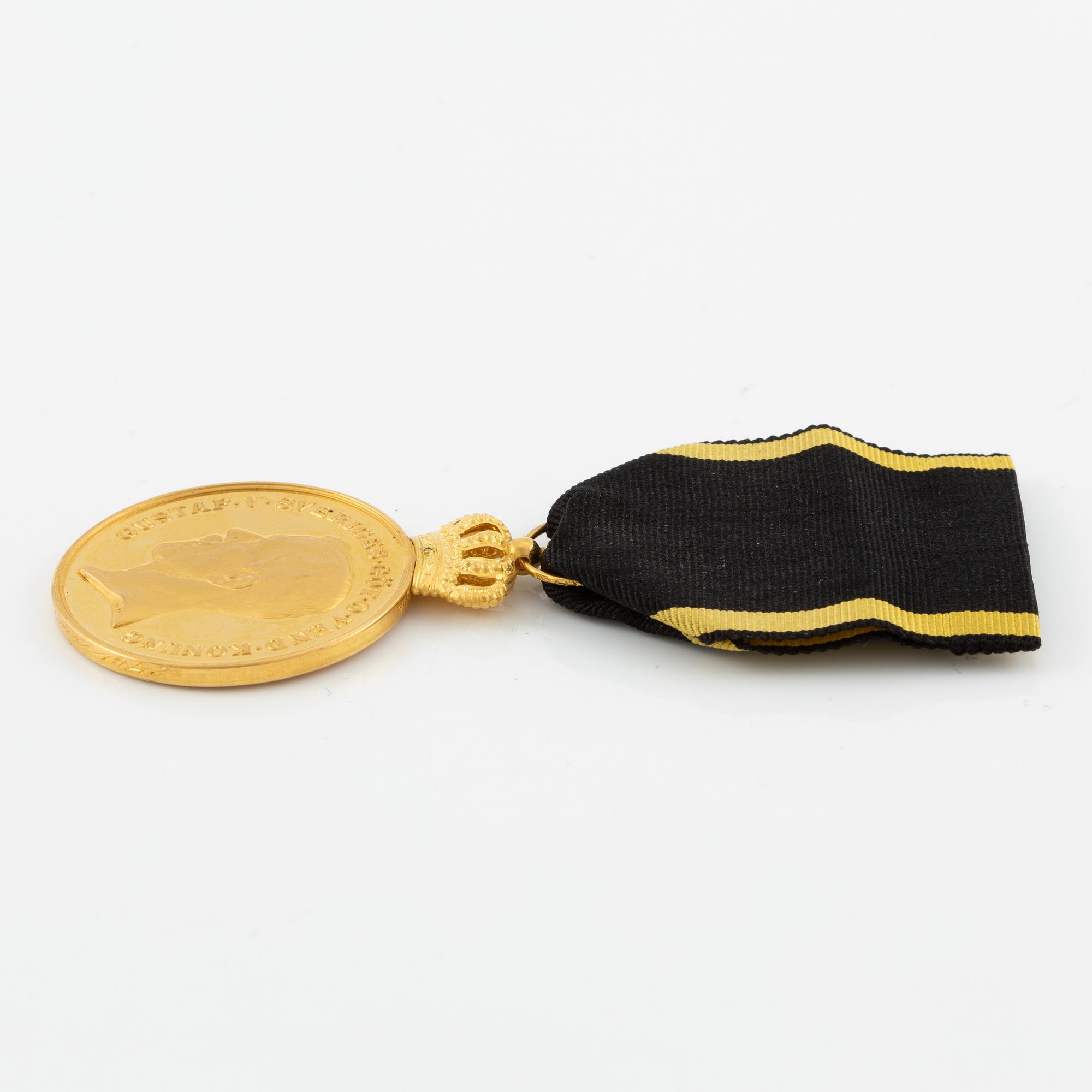 Gustav V, gold medal, Sweden. CF Carlman.