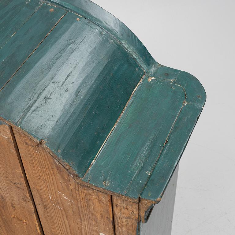 A cabinet, 18th Century.