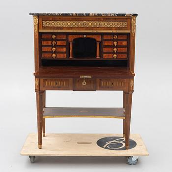 Sekretär, gustaviansk stil, 1900-talet första hälft.