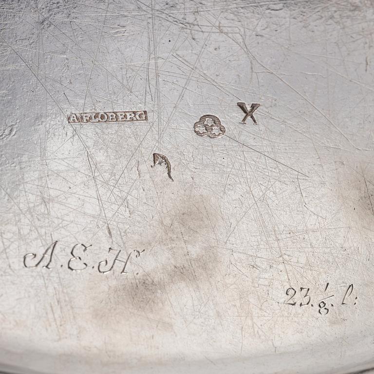 Arvid Floberg, såsterriner med lock och fat, ett par, silver, Stockholm 1780. Gustavianska.