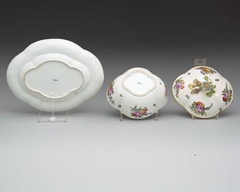 TERRIN med LOCK och FAT, porslin. Meissen, 1800-tal.