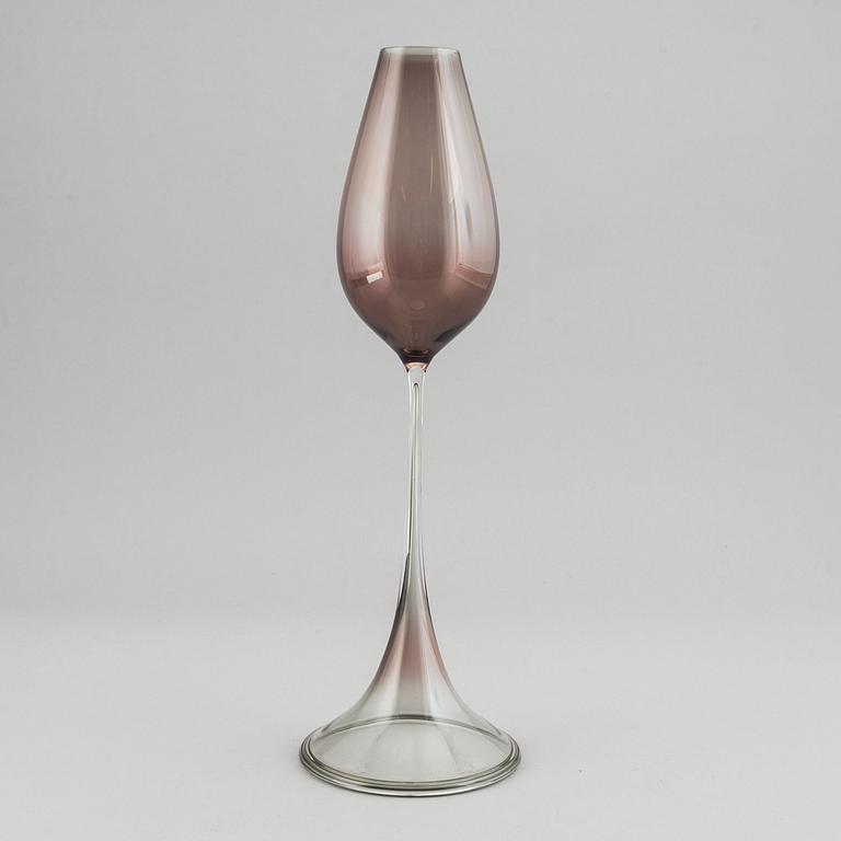 Nils Landberg, a tulip-shaped glass, Orrefors.